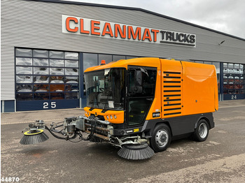 Возило за метење RAVO