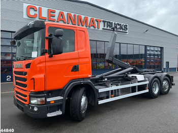 Камион со кука за подигање SCANIA G 400