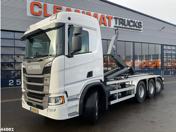 Камион со кука за подигање SCANIA R 460