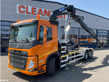 Камион со кука за подигање VOLVO FM 430