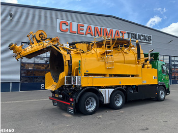 Вакуумски камион VOLVO FMX 420