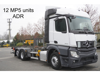 Транспортер на контејнер/ Камион со променливо тело MERCEDES-BENZ Actros 2545