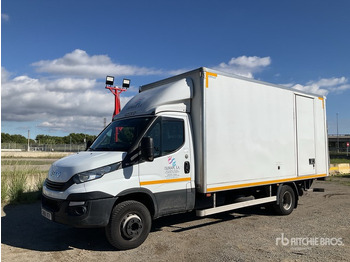 Камион сандучар IVECO Daily 70c18