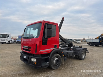 Камион со кука за подигање IVECO EuroCargo 120E