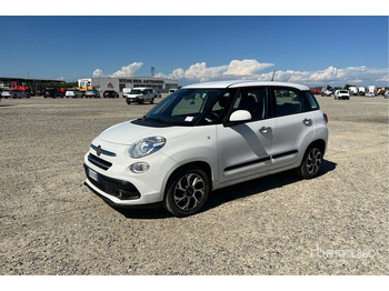 Автомобил FIAT