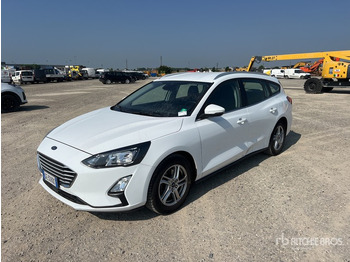 Автомобил FORD
