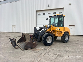 Натоварувач на тркала VOLVO L30B