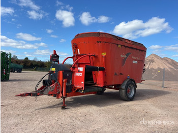 Вагон за мешање сточна храна KUHN