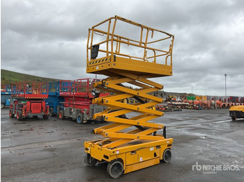 Кревач ножица 2015 Haulotte Compact 12 Electric Scissor Lift: слика 2 Кревач ножица 2015 Haulotte Compact 12 Electric Scissor Lift: слика 2