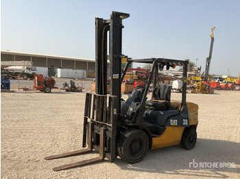 Дизел вилушкар 2006 Cat DE30NT 3 ton Forklift: слика 2 Дизел вилушкар 2006 Cat DE30NT 3 ton Forklift: слика 2