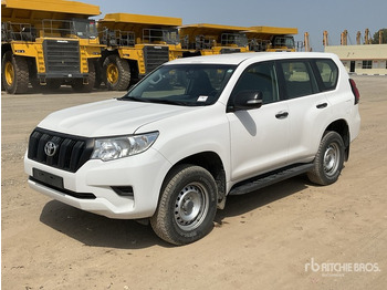 SUV 2018 Toyota Prado 150L 4x4 SUV: слика 2