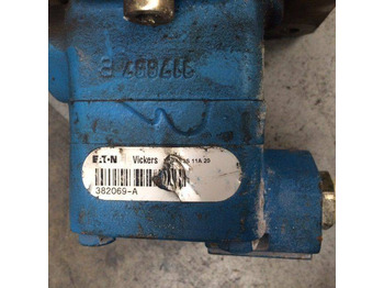 Мотор и делови за Опрема за ракување со материјали Pump motor for Linde series 113: слика 3