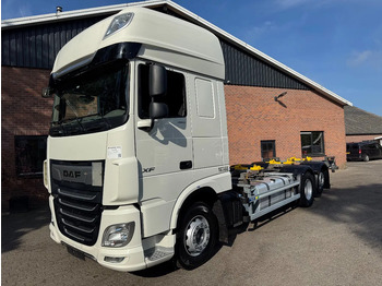 Транспортер на контејнер/ Камион со променливо тело DAF XF 480