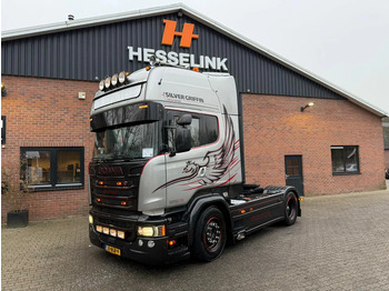 Камион влекач SCANIA R 580