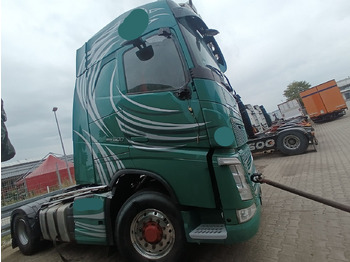 Камион влекач Volvo FH 500 4x2T X-Track Globe I-PARC HydraulikUNFALL: слика 2