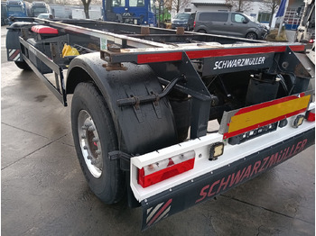 Транспортер на контејнер/ Приколка со променливо тело SCHWARZMÜLLER