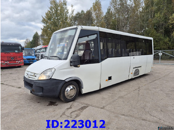 Патнички вагон автобус IVECO Daily 50c18