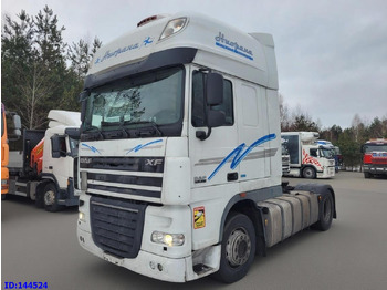 Камион влекач DAF XF 105 410