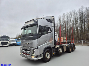 Камион за дрва VOLVO FH16 750