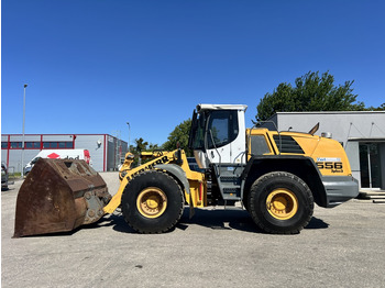 Натоварувач на тркала LIEBHERR L 556