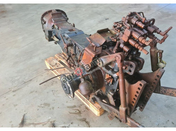 Менувач NEW HOLLAND