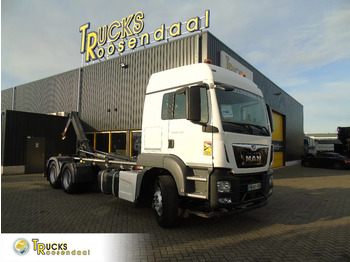 Камион со кука за подигање MAN TGS