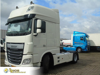 Камион влекач DAF XF 460