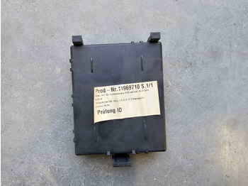 Единица за контрола MERCEDES-BENZ ATEGO MP4 EURO 6 /CGW CENTRAL GATEWAY ECU / A0004461727: слика 4 Единица за контрола MERCEDES-BENZ ATEGO MP4 EURO 6 /CGW CENTRAL GATEWAY ECU / A0004461727: слика 4
