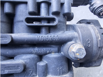 Кочионен вентил RENAULT RANGE T / ECAS SUNSPENSION VALVE / K019820: слика 4 Кочионен вентил RENAULT RANGE T / ECAS SUNSPENSION VALVE / K019820: слика 4