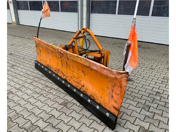 Плуг за чистење снег UNIMOG