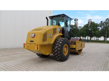 Компактор Caterpillar CS 74 B: слика 2 Компактор Caterpillar CS 74 B: слика 2