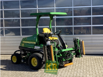 Градинарска косилка JOHN DEERE 8700
