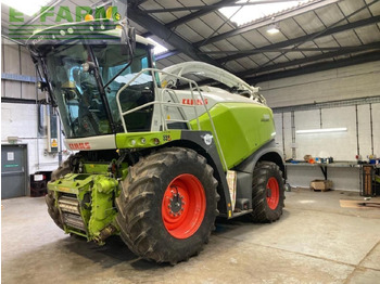 Комбајн за сточна храна CLAAS Jaguar