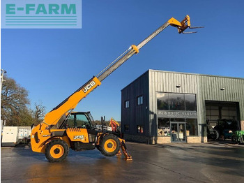 Телескопски ракувач JCB