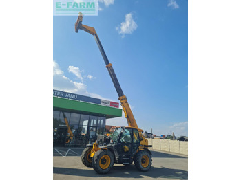 Телескопски ракувач JCB