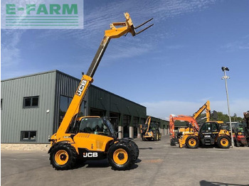 Мини багер JCB
