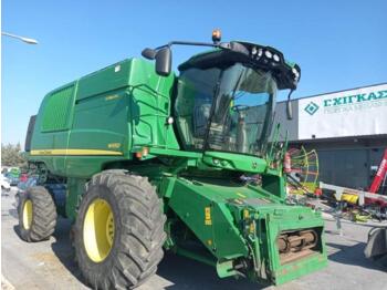 Комбајн JOHN DEERE W650