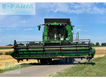 Комбајн JOHN DEERE