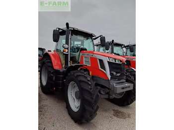 Трактор MASSEY FERGUSON 100 series