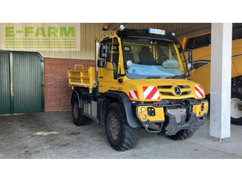 Комунално/ Специјално возило UNIMOG