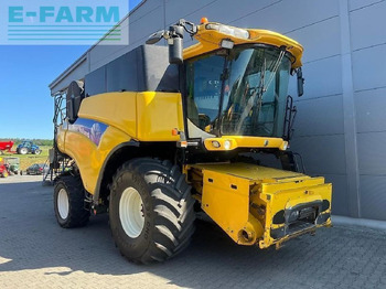 Комбајн NEW HOLLAND CR9070