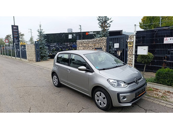 Автомобил VOLKSWAGEN