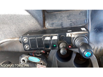 Камион со кука за подигање *CAMION AMPLIROLL 26T: слика 3