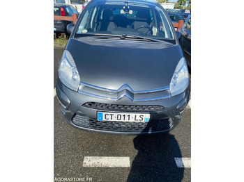 Автомобил CITROËN
