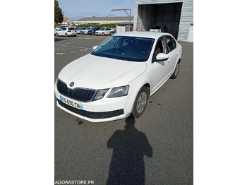 Автомобил ŠKODA