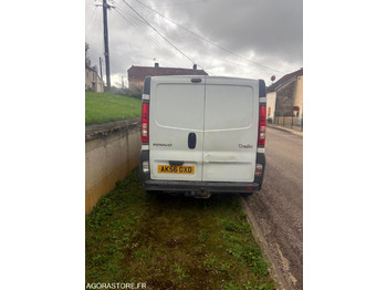 Лизинг на Renault Trafic dci 115 / 228000 km - Immatriculation anglaise Renault Trafic dci 115 / 228000 km - Immatriculation anglaise: слика 1 Лизинг на Renault Trafic dci 115 / 228000 km - Immatriculation anglaise Renault Trafic dci 115 / 228000 km - Immatriculation anglaise: слика 1