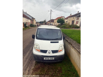 Лизинг на Renault Trafic dci 115 / 228000 km - Immatriculation anglaise Renault Trafic dci 115 / 228000 km - Immatriculation anglaise: слика 4 Лизинг на Renault Trafic dci 115 / 228000 km - Immatriculation anglaise Renault Trafic dci 115 / 228000 km - Immatriculation anglaise: слика 4
