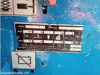 Дигачка платформа Nacelle electrique à ciseaux JLG 2030ES: слика 4