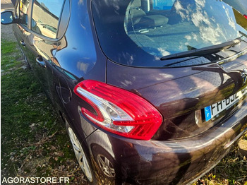 Автомобил PEUGEOT