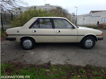 Автомобил PEUGEOT